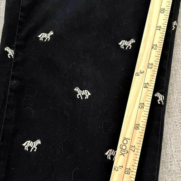 Coldwater Creek Ankle Pants Womens Size 8 Black‎ Zebra Embroidered Side Zip - Picture 3 of 11